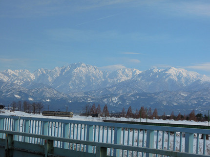 白銀の立山連峰