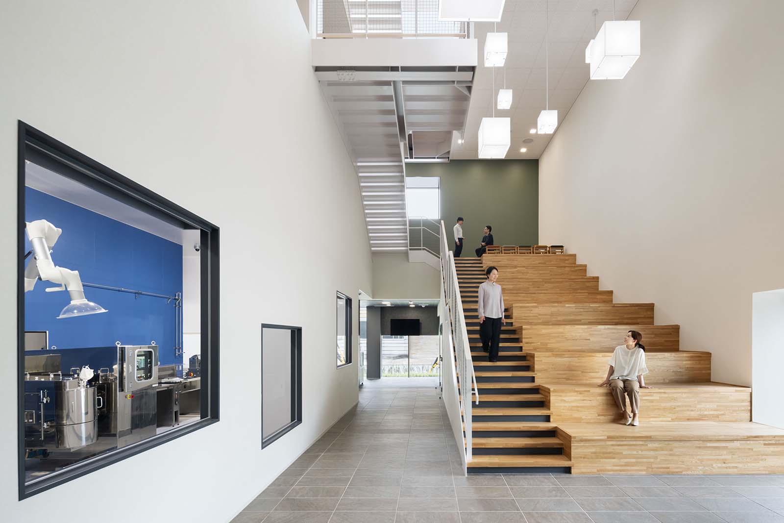 日本アイリッヒ株式会社　Eirich Innovation Center Japan
