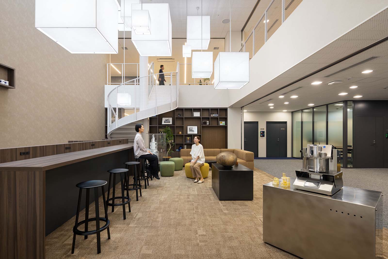 日本アイリッヒ株式会社　Eirich Innovation Center Japan